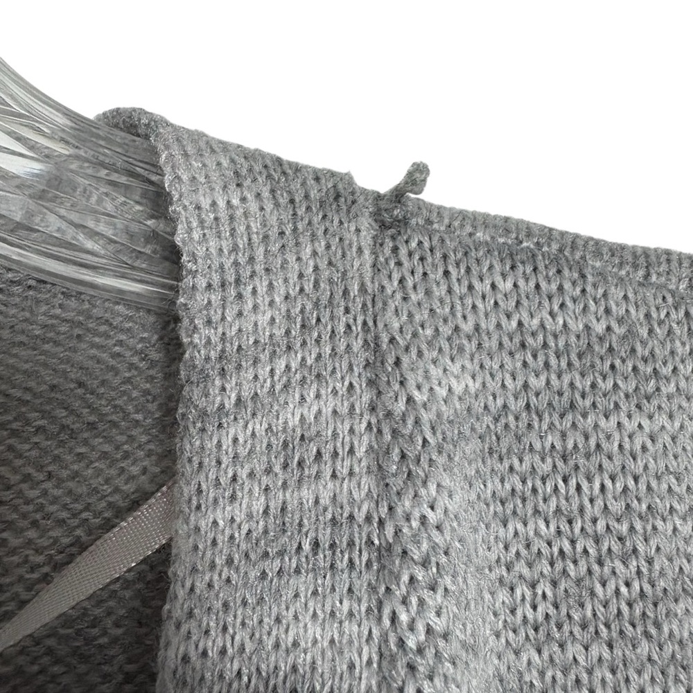 LANE BRYANT Gray Star Patterned Sweater Size 14/16— Great for the Office Sweater - Picture 6 of 8